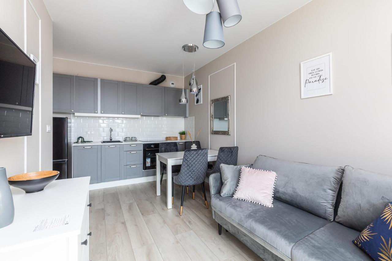 Superapart Przy Forcie 12 Варшава Экстерьер фото
