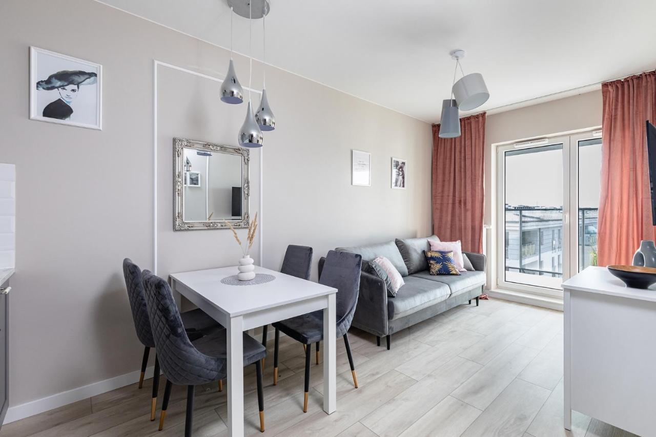 Superapart Przy Forcie 12 Варшава Экстерьер фото