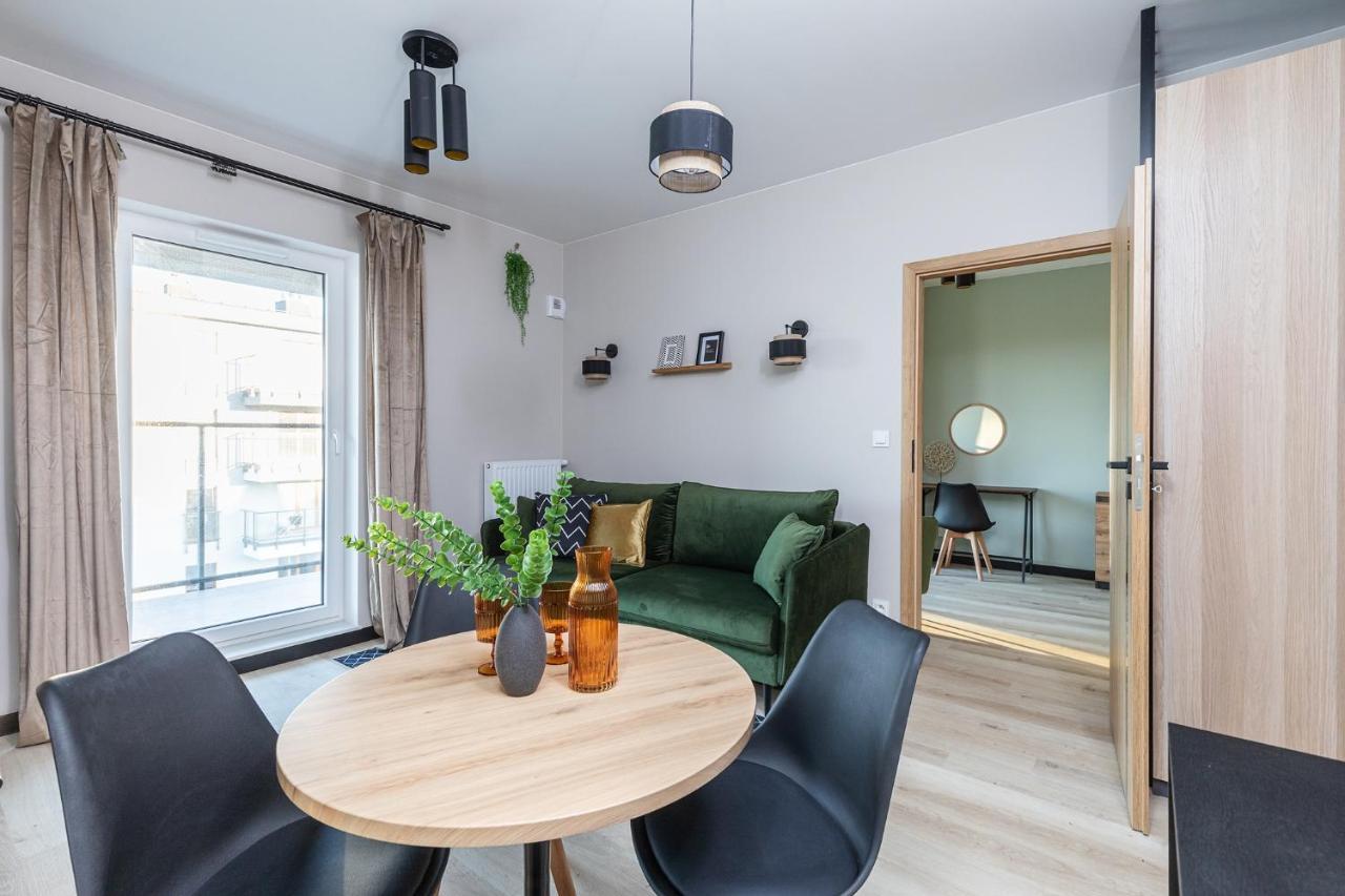 Superapart Przy Forcie 12 Варшава Экстерьер фото
